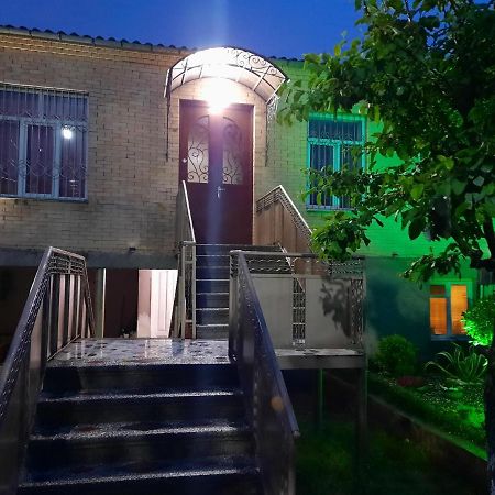 Sisi Guest House Kutaisi Eksteriør bilde