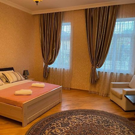 Sisi Guest House Kutaisi Eksteriør bilde