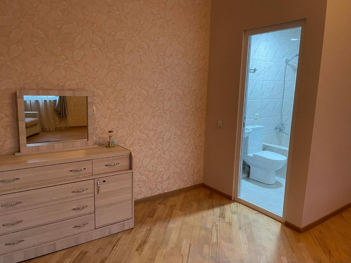 Sisi Guest House Kutaisi Eksteriør bilde